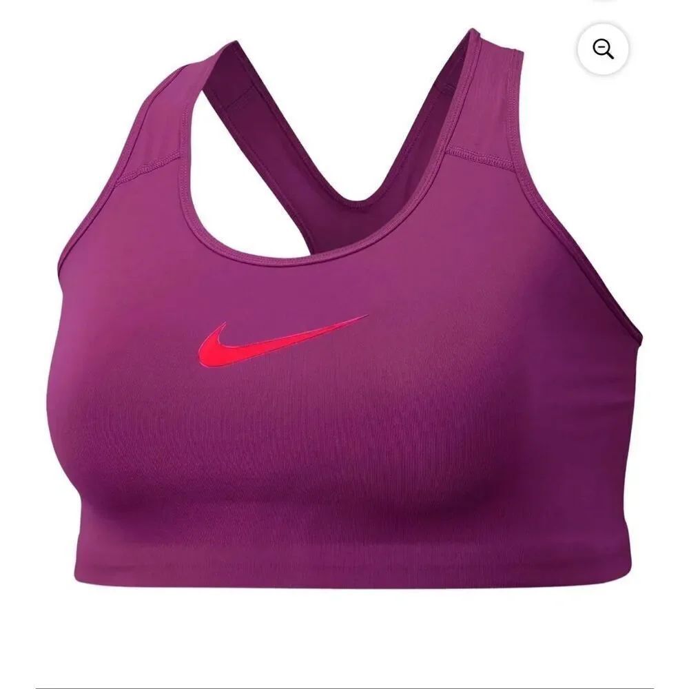 Nike Swoosh Sports Bra